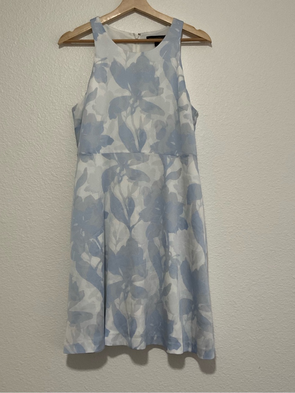 Banana Republic Racerback Sleeveless Blue White Floral Sheath Dress Size 6P